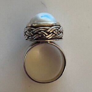 Substantial 925 Silver & Pearl Dome Ring